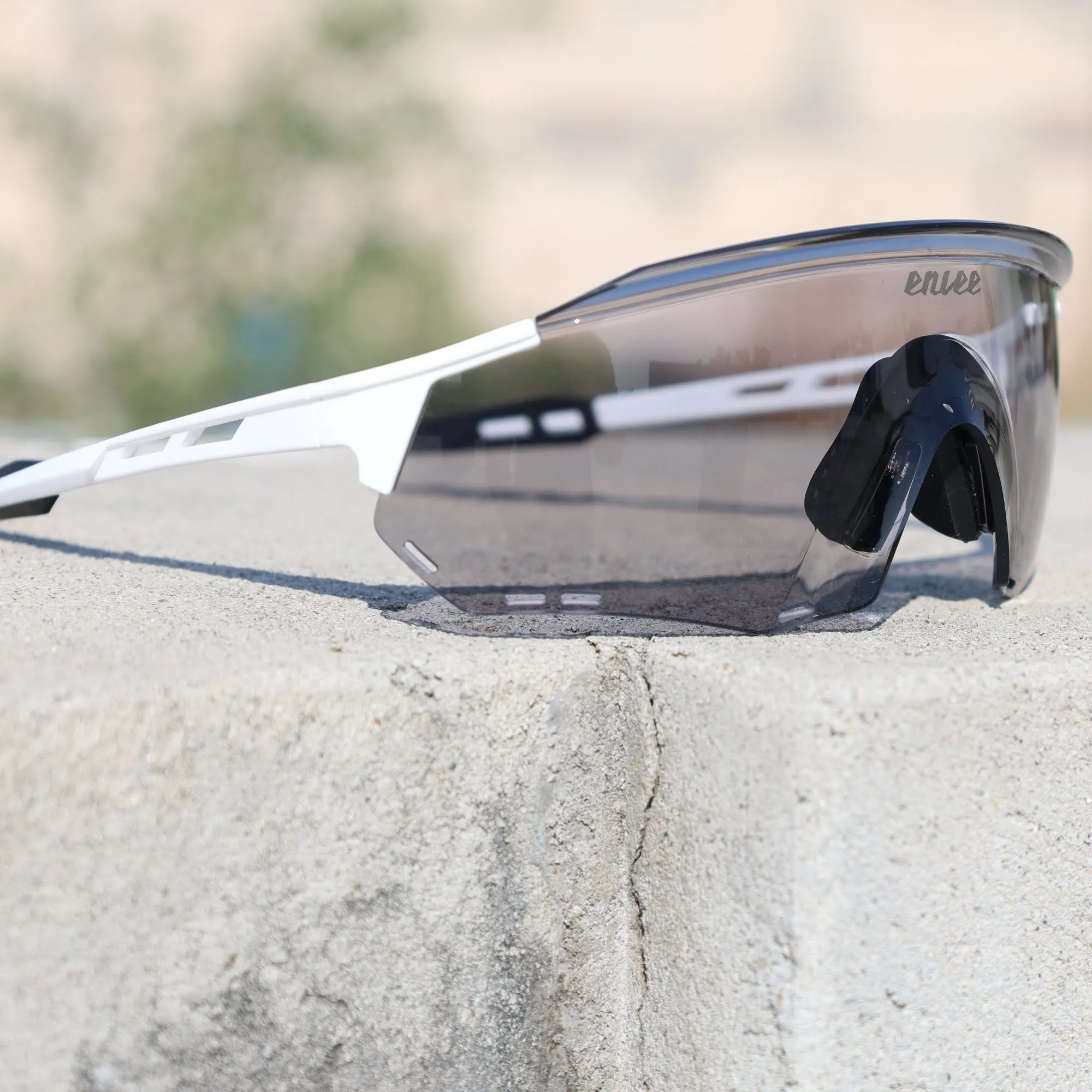 Photochromic Cycling Sunglasses for Men & Women  ENLEE SP231