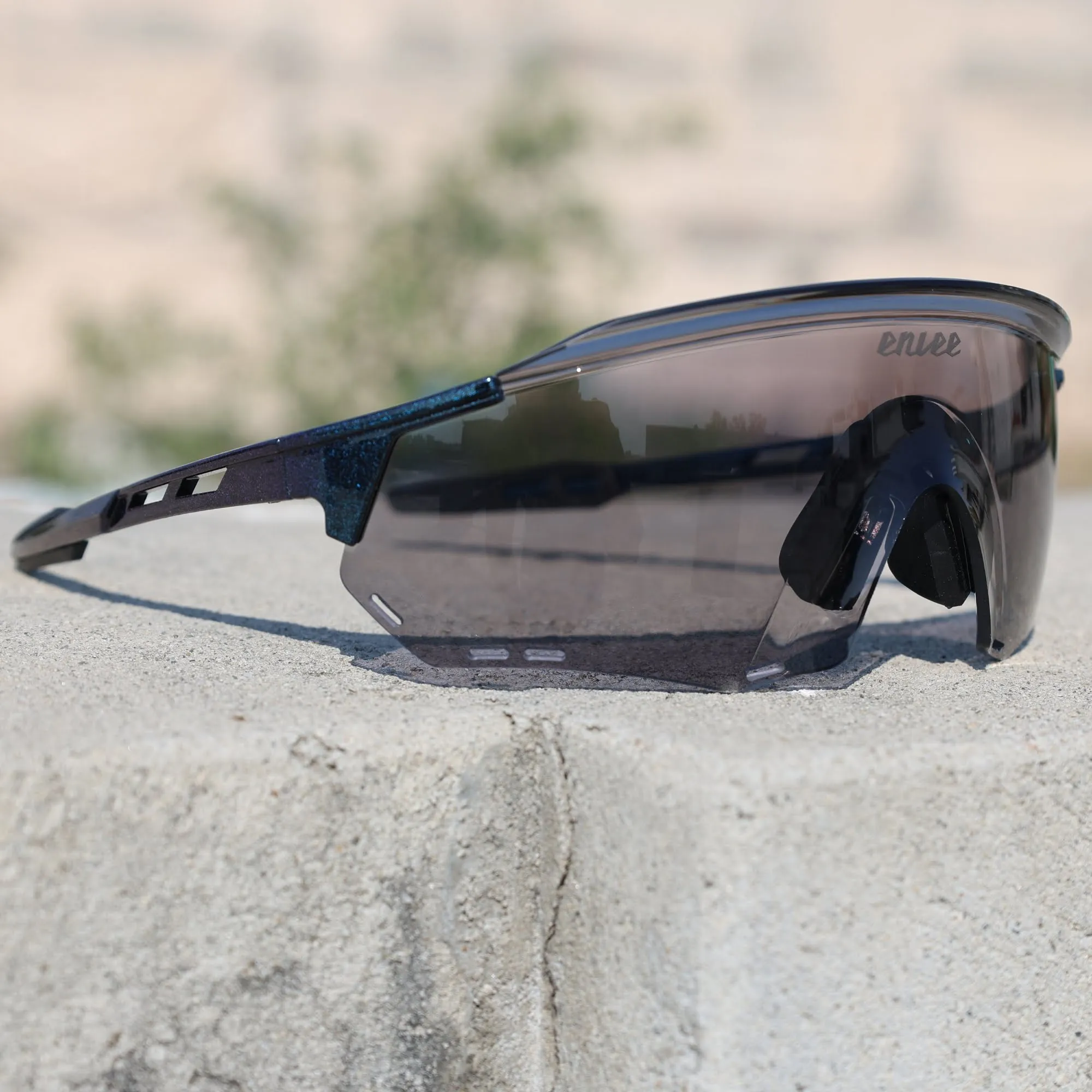 Photochromic Cycling Sunglasses for Men & Women  ENLEE SP231